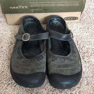 Keen Berkeley Black Size 8.5 (euro 39)